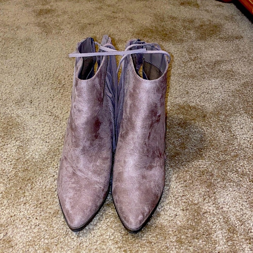 Booties with fringes